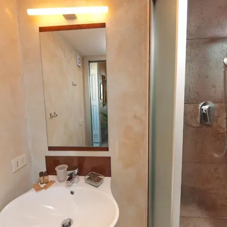 Aklesia Bed & Breakfast 2*